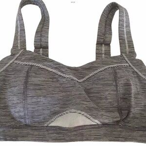 lululemon sport yoga bra grey and white striped adjustable straps size 4